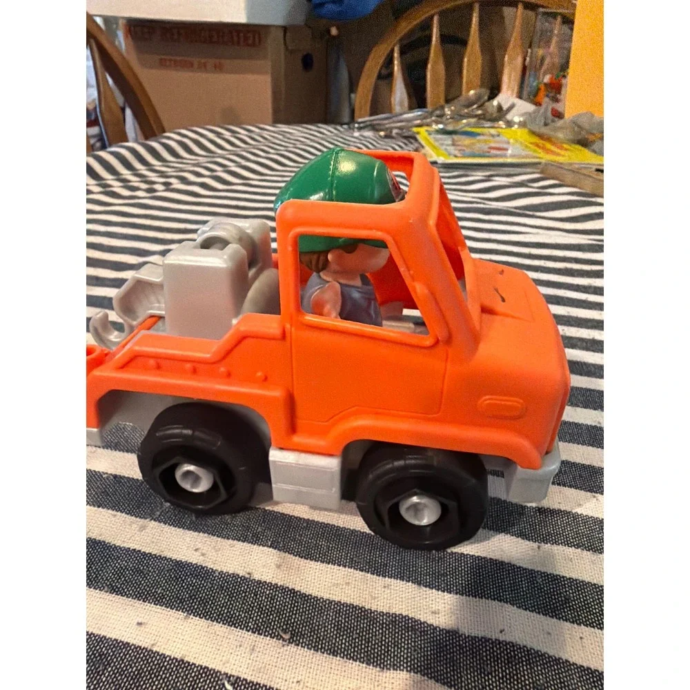 Fisher-Price Little People Orange Tow Truck Wrecker Vehicle with Driver 2023